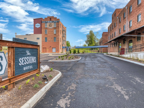 The Sessions Hotel