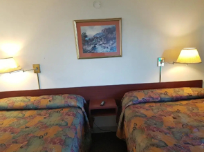 Shamrock Motel
