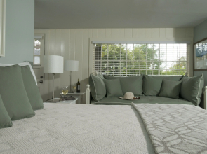 Chatham Seafarer Inn