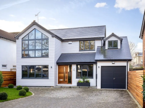 Elliot Oliver- Superior 6 Bedroom House With Hot Tub And Log Burner