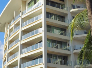 Condominio Diamante del Sol by CRHR