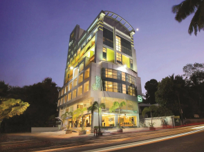 Biverah Hotel & Suites