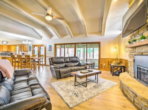 Beautiful Home w/ Hot Tub on Lake Wissota