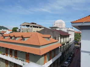 w 3BR Duplex Penthouse With Private Pool