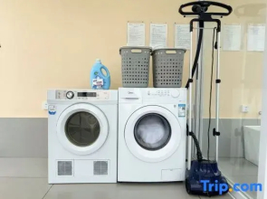 Ruoyi Roy (Sanya Haitang Bay Duty Free City)