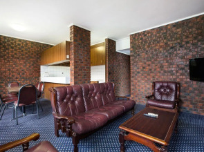 Nightcap at Excelsior Hotel