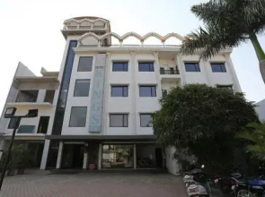 Hotel King's Fort by OYO Rooms