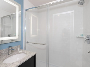 Hotel Saint Clair- Magnificent Mile