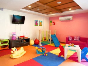 Woraburi Phuket Resort & Spa