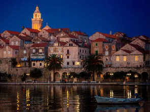 Gold & Silver Apartments