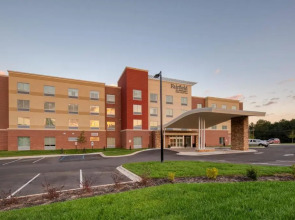 Fairfield Inn & Suites by Marriott Charlotte Belmont