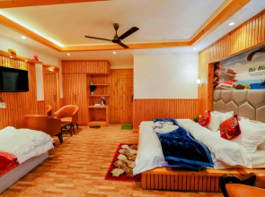 Lord Krishna Boutique Stay