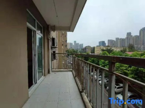 Jiahe Apartment (Wuhan Hubei University Shop)
