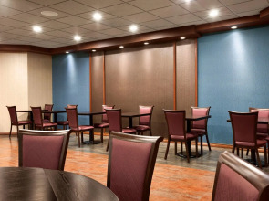 Holiday Inn Newark International Airport by IHG