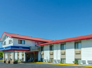 Mitchell Inn and Suites