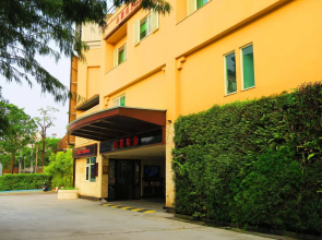 Herz Hotel
