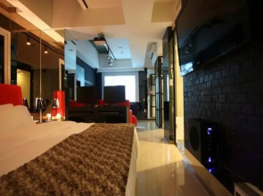February Boutique Hotel