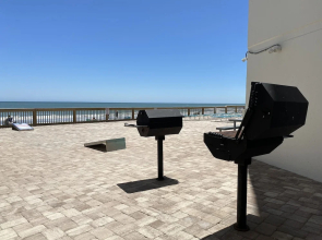 Royal Garden Resort 415 2 Bedroom Condo by RedAwning