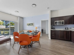 Hotel Apt at Celebration 10 min From Disney
