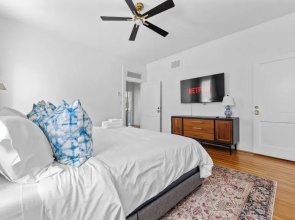 Stylish 3BR Retreat w Porch and garden