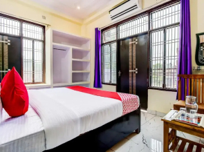 Valencia Inn by OYO Rooms