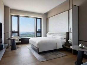 Wuhan Marriott Hotel Optics Valley