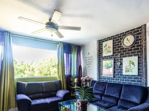 Artist's Loft With Private Jacuzzi & Roof Terrace