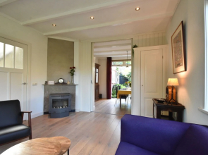Boutique Holiday Home in Grootschermer With Garden