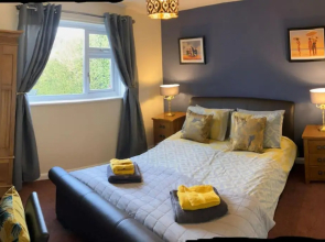Ogilvie Lodge