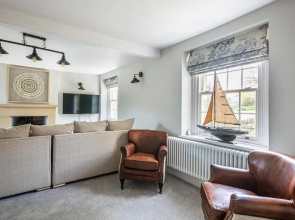 The Belle - A lovingly converted Grade II Listed home from home in Bakewell