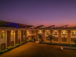 Hotal Paradise Palace Inn (Highway Hotel)