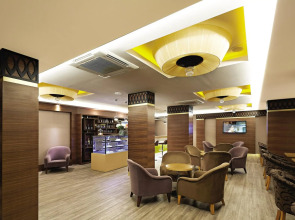 Emre Beach & Emre Hotel