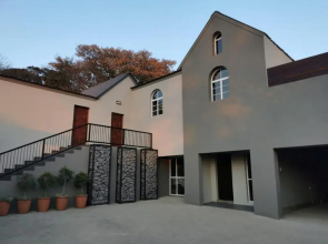 Monument Park Mansion - now on Solar power