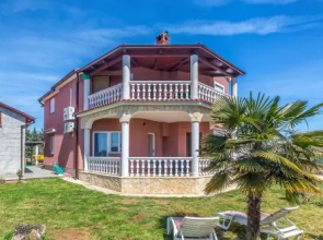 Apartments CHUDE