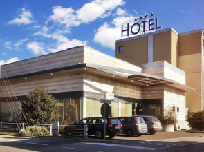Noventa Hotel