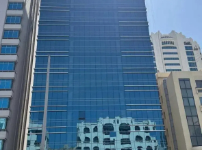 Luxury 1-bedroom fully furnished Lifeline apartment with free parking