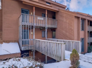 Bellaire Condo - Walk to Shanty Creek Resort!