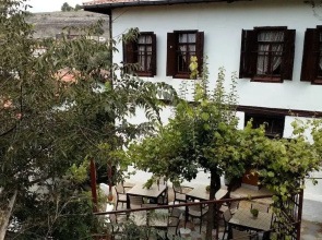 Efsane Sarnicli Konak