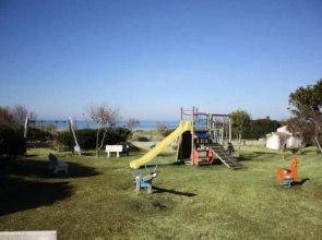 Apartment 2 Bedrooms With Pool 103419