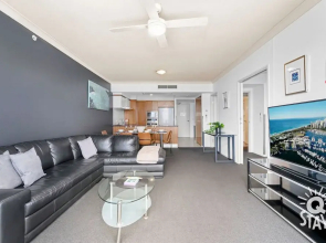 Chevron Renaissance - Q Stay