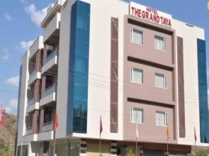Hotel The Grand Taya