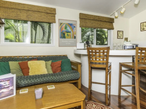 Em Lanikai Ohana Hale 1 Bedroom Cottage