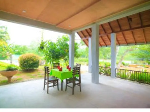 River Bank Resort