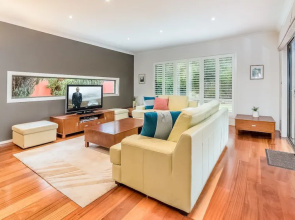 Oceans 11 - Surfside - Wifi & Foxtel - Pet Friendly (Outside Only)