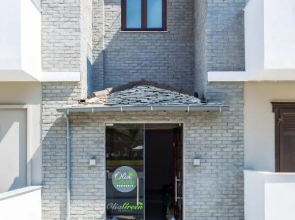 Olia Green Residence