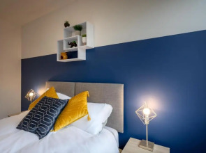 Luke Stays - Friary Street