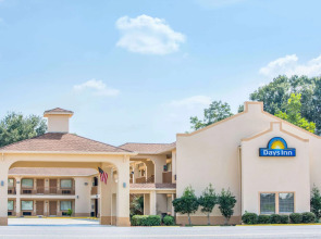 Days Inn by Wyndham Abbeville