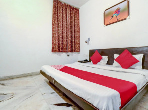 OYO 78173 Fame Castle Inn