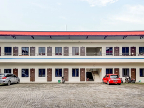 OYO 90927 Homestay Tentrem 2