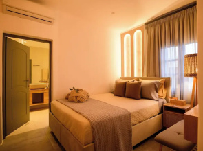 Themis Goddess Cave Suites